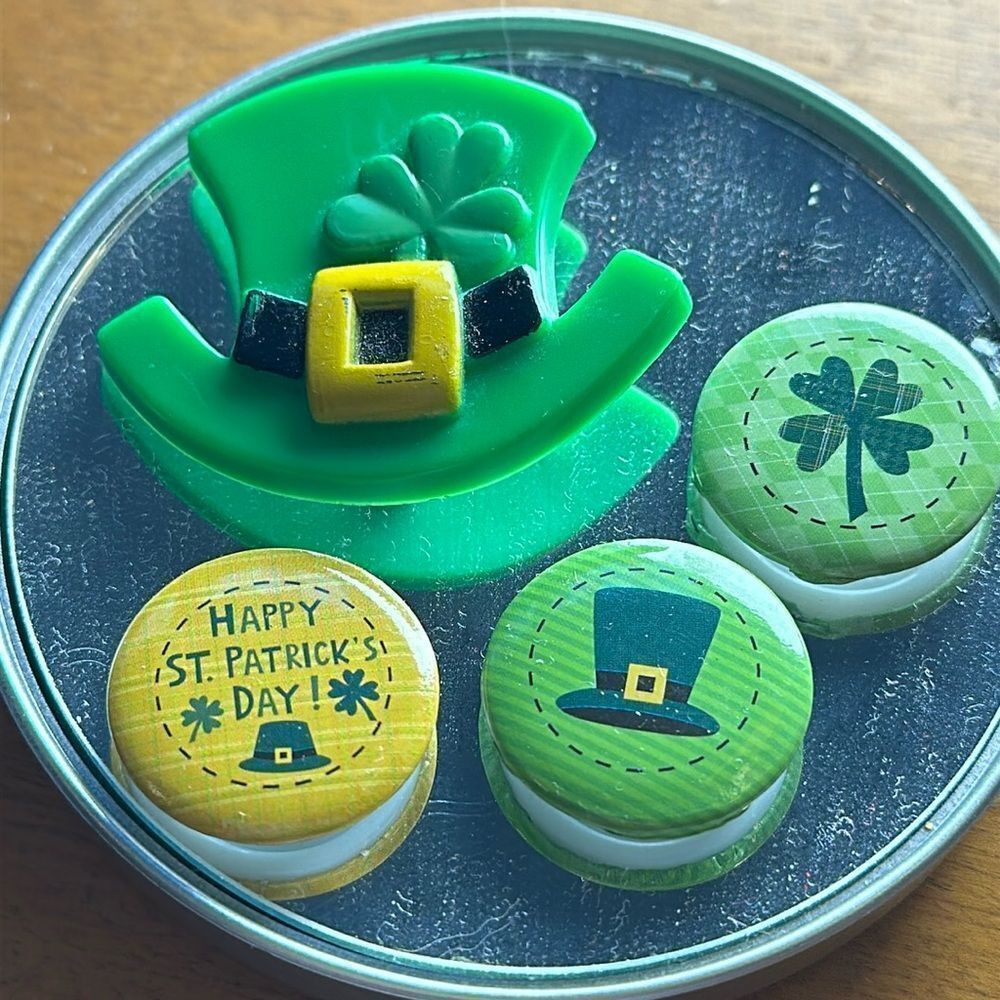 Four‎ St Patrick’s Day pins